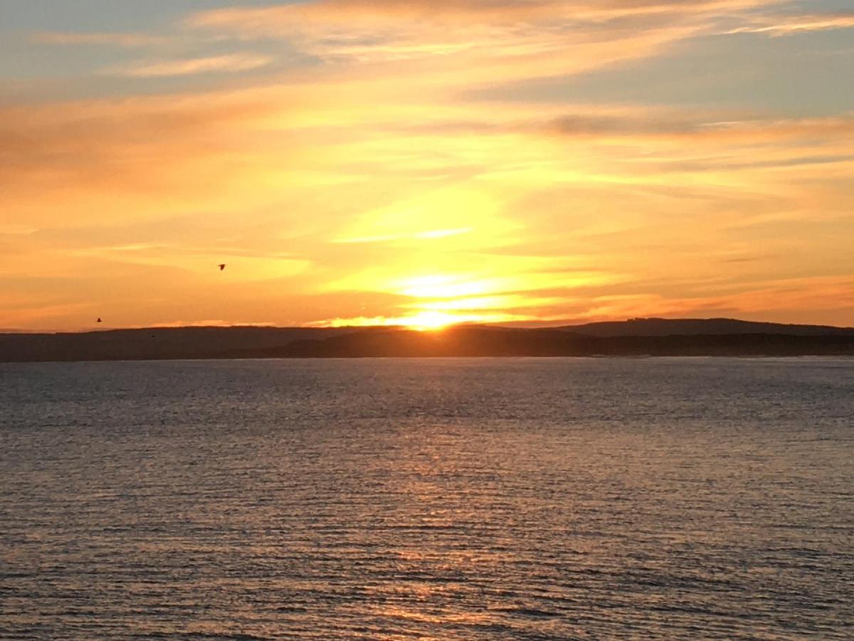 Beachfront Panoramic Seaview Free Wifi & Parking Lossiemouth Exterior foto